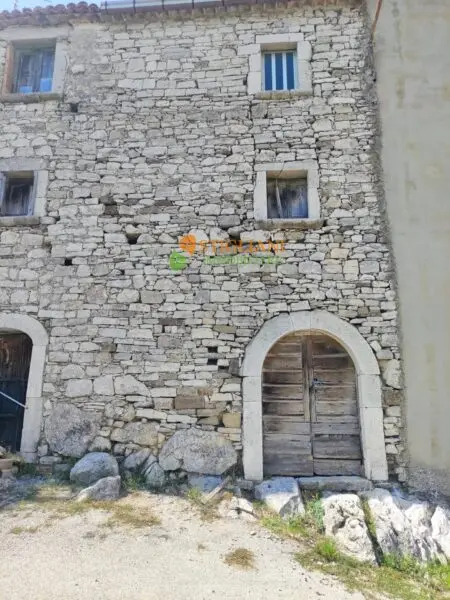 Casa Indipendente via Trento, Cercemaggiore