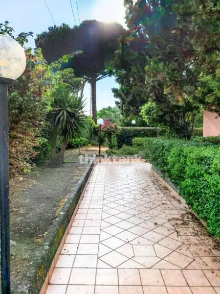 Appartamento via Fattori 27, Ragalna