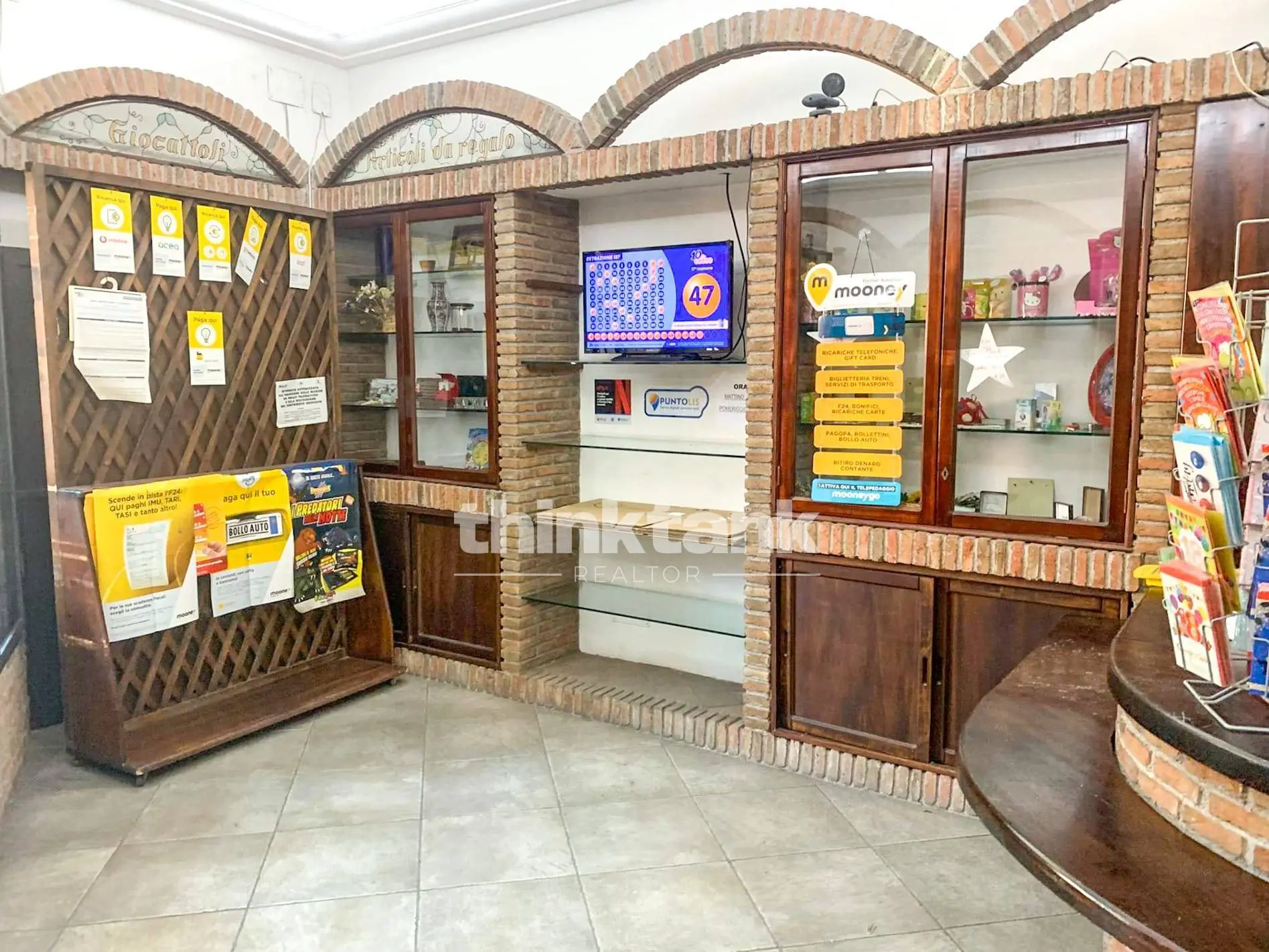 Immagine per Attività Commerciale in vendita a Ragalna Via Etnea 