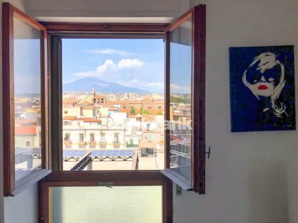Appartamento via Teocrito, Catania