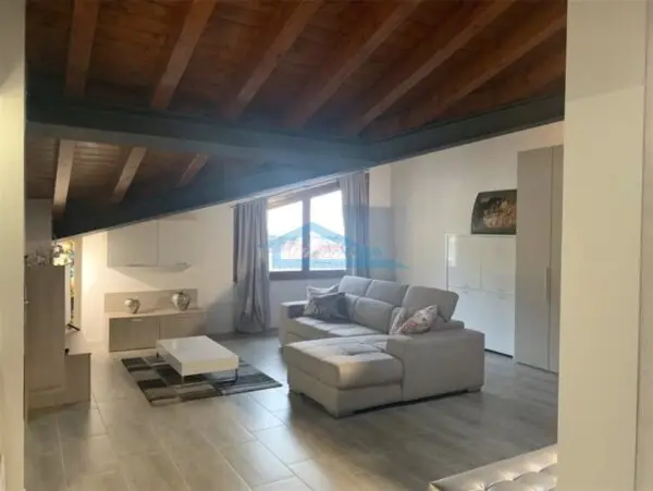 Mansarda via Vittorio Emanuele 173, Capriolo