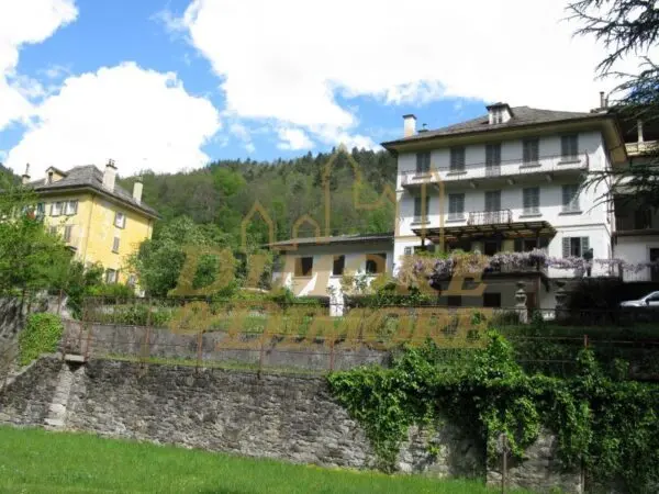 Palazzo - Stabile via Fontana 3, Varzo