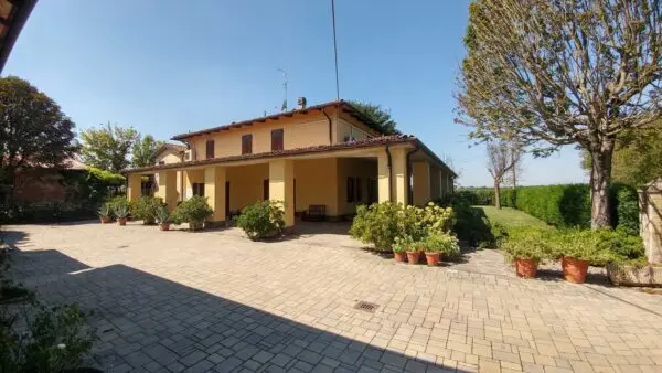 Villa via Stradello Giovanardi 95, Cittanova, Modena