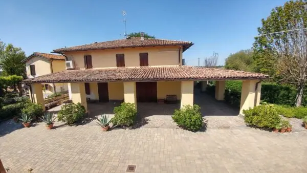 Villa via Stradello Giovanardi 95, Cittanova, Modena