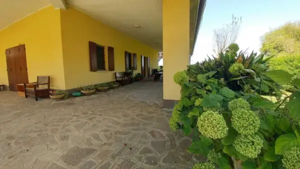 Villa via Stradello Giovanardi 95, Cittanova, Modena