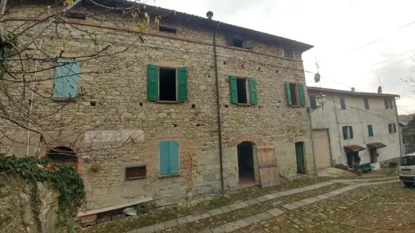 Casale via Castello 94, Zocca