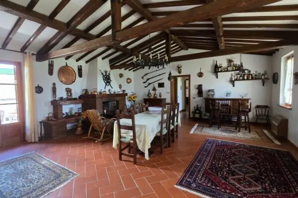 Casale strada Bonifica 150, Montecchio