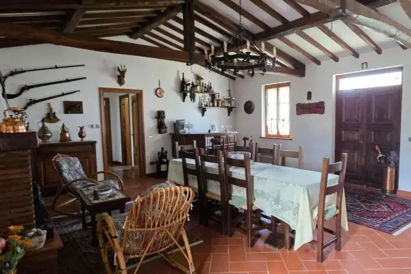 Casale strada Bonifica 150, Montecchio