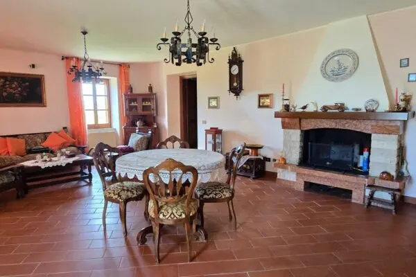 Casale strada Bonifica 150, Montecchio