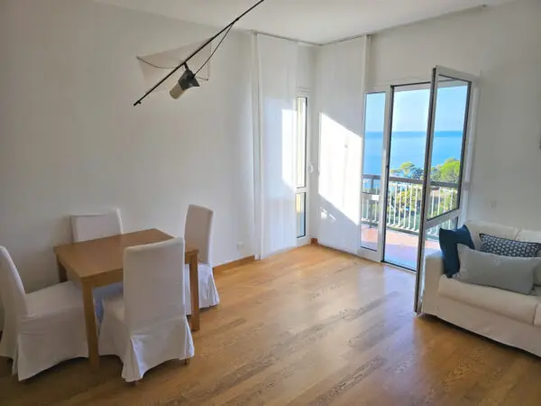 Trilocale 8, Zoagli