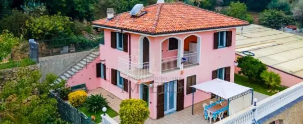 Villa via Del Commercio 1, Camporosso