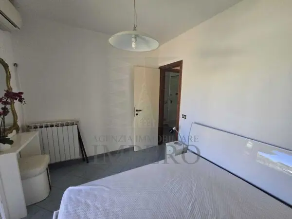 Trilocale via Romana 100, Bordighera