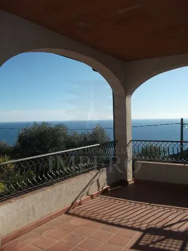 Villa via Nappio, Ventimiglia