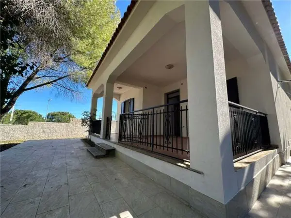 Villa Avola