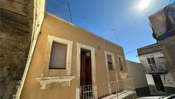 Casa Indipendente via Antonello Caruso, Noto