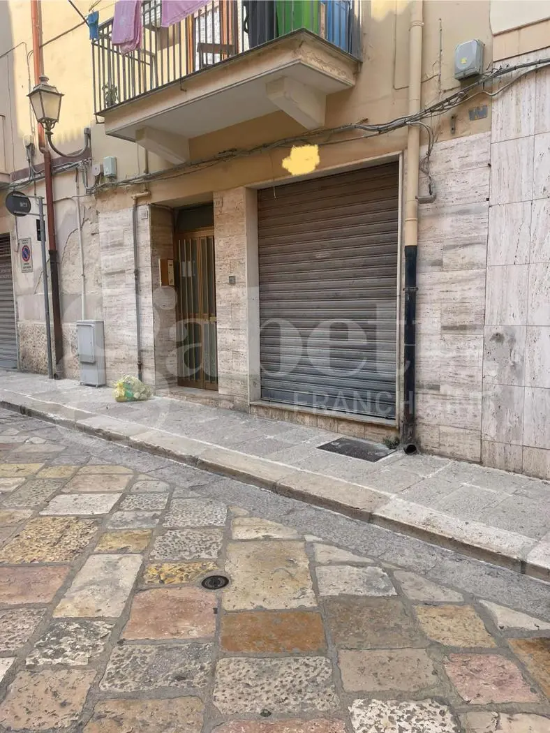 Immagine per Magazzino in vendita a Barletta via Municipio