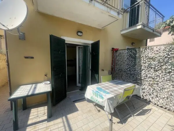 Appartamento via Aurelia 28, Cipressa