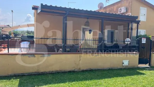 Villa Quadrifamiliare via Antonio Scopelliti 0, Scalea