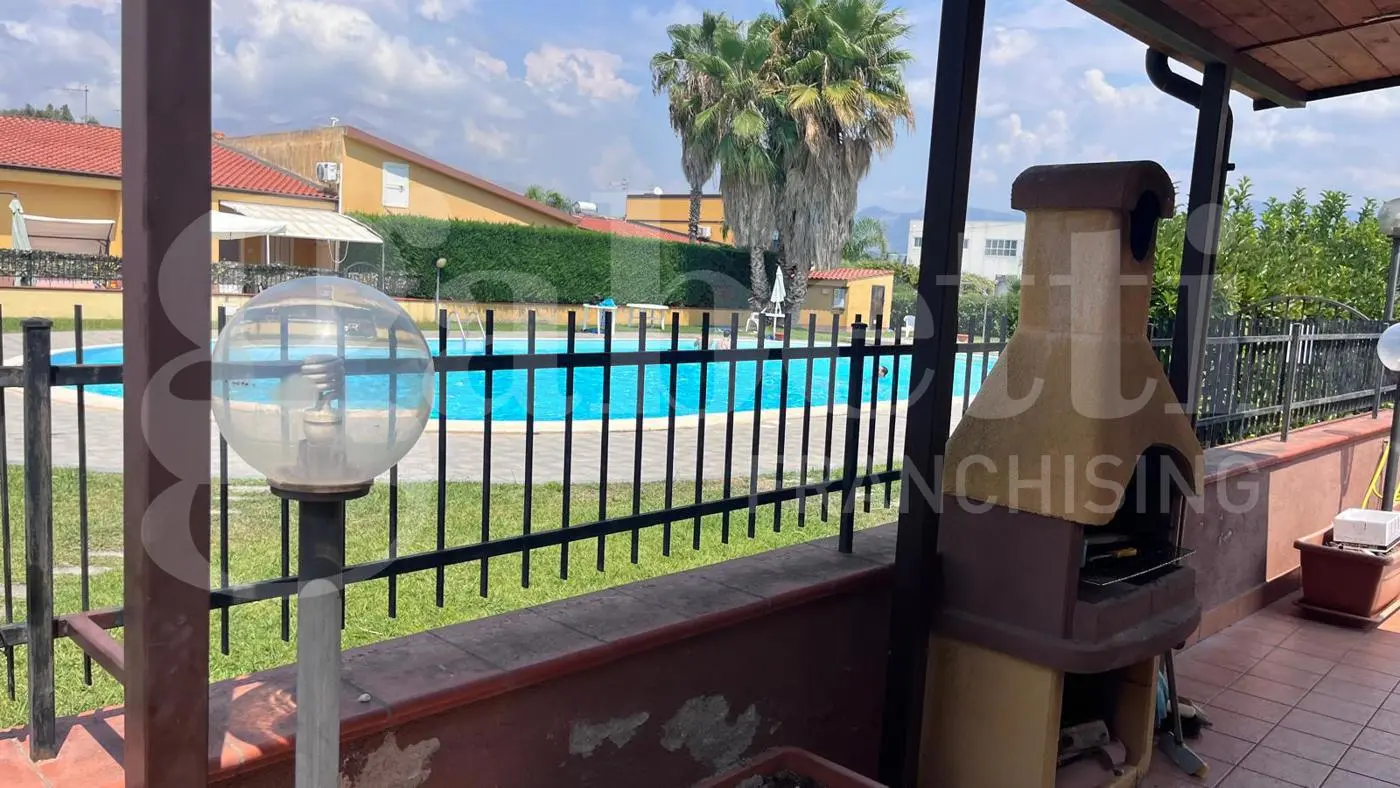 Immagine per Villa quadrifamiliare in vendita a Scalea via Antonio Scopelliti