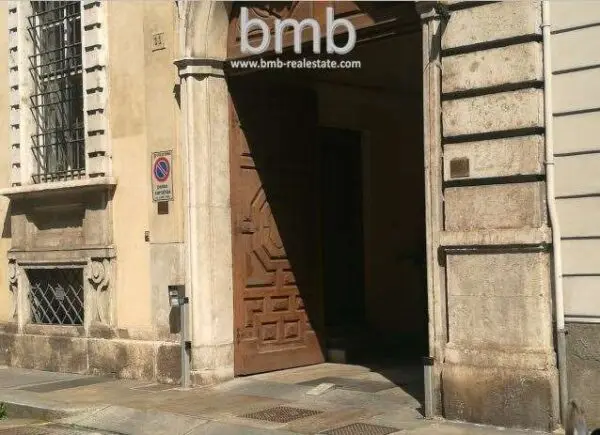 Posto Auto via Bogino 11, Torino