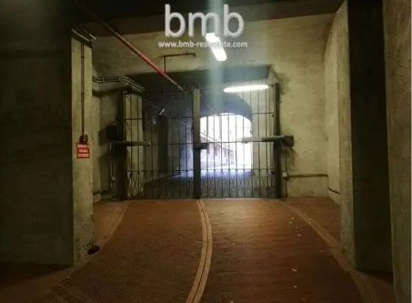 Posto Auto via Bogino 11, Torino