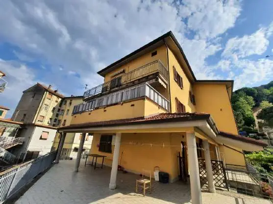 Appartamento via Cantarana 1, La Spezia