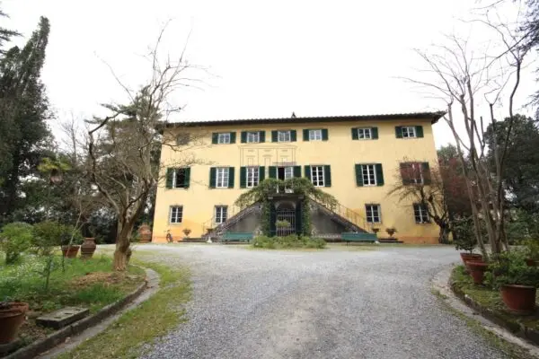 Villa via Del Caporale 773, Lucca