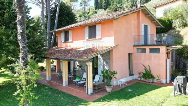 Rustico via Di Mastiano E Gugliano 1024, Lucca
