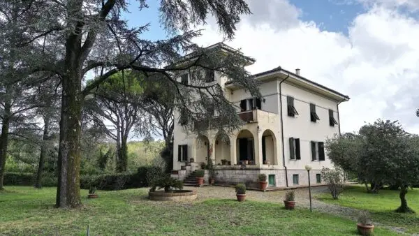 Villa via Traversa I 248, Lucca