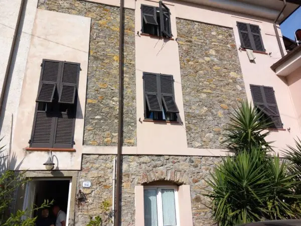 Quadrilocale via Bradia, Sarzana