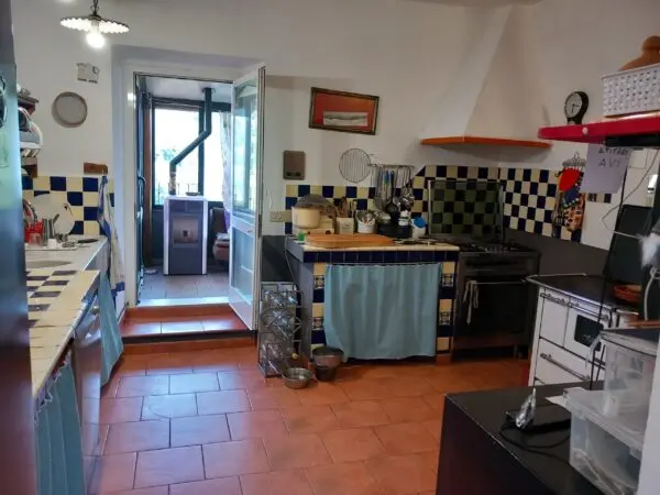Quadrilocale via Bradia, Sarzana