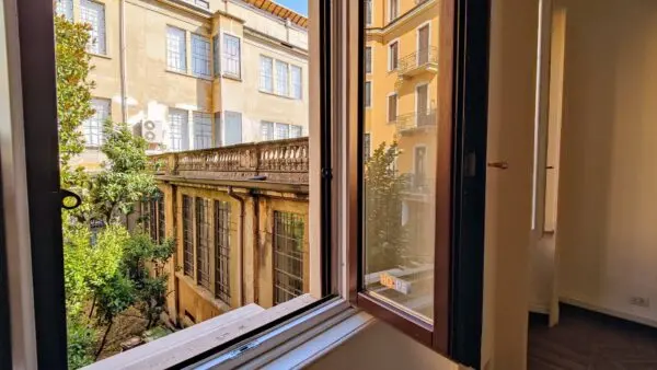 Appartamento via Spartaco 10, Milano
