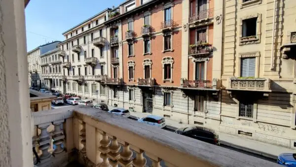 Appartamento via Spartaco 10, Milano