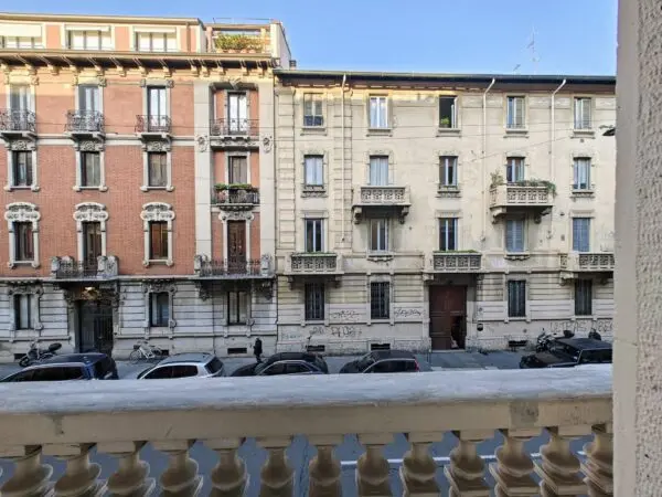 Appartamento via Spartaco 10, Milano