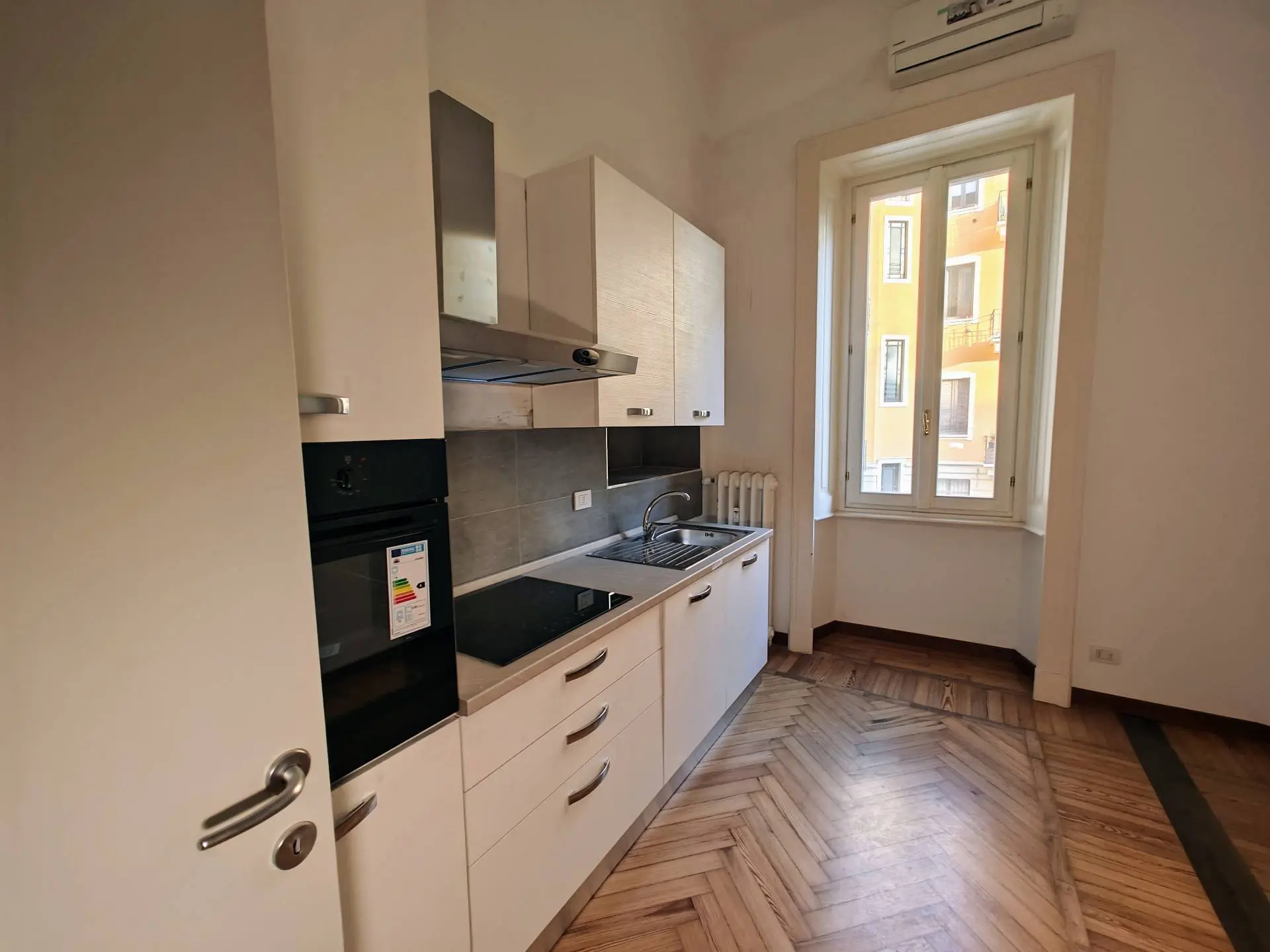 Immagine per Appartamento in affitto a Milano Via Spartaco 10
