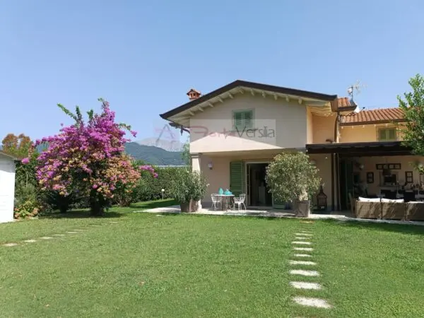 Villa via, Forte Dei Marmi