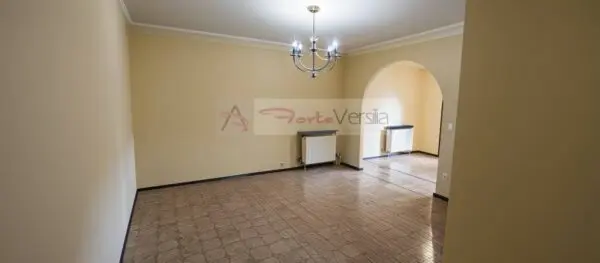 Appartamento via, Massa