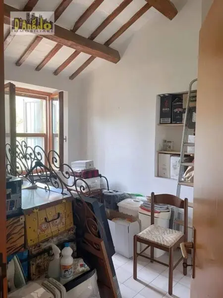 Casa Indipendente via Contrada Santa Lucia 12, Force