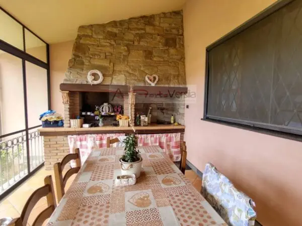Villa via, Montignoso