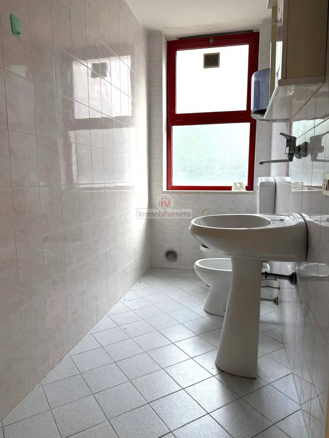 Immagine per Negozio in affitto a Chiampo VIA MAZZOCCO 