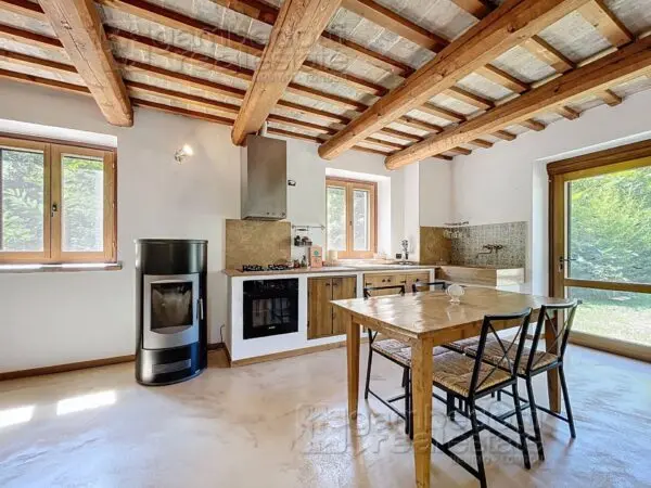 Villa via, Urbino