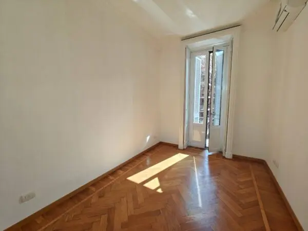 Appartamento via Spartaco 38, Milano