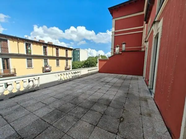 Appartamento via Spartaco 38, Milano