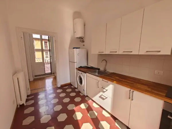 Appartamento via Spartaco 38, Milano