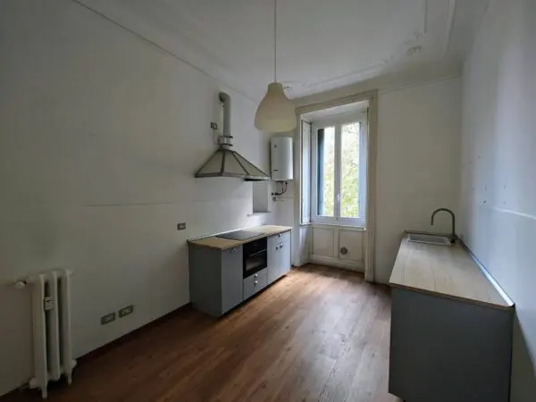 Appartamento via Spartaco 38, Milano