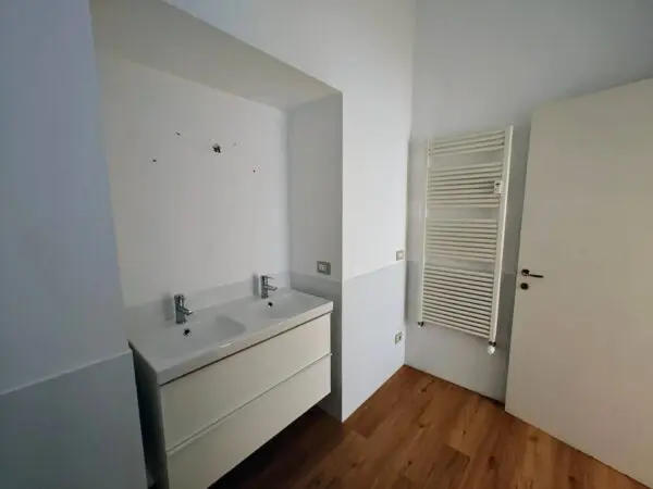 Appartamento via Spartaco 38, Milano