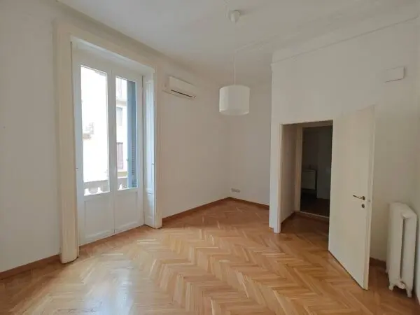 Appartamento via Spartaco 38, Milano