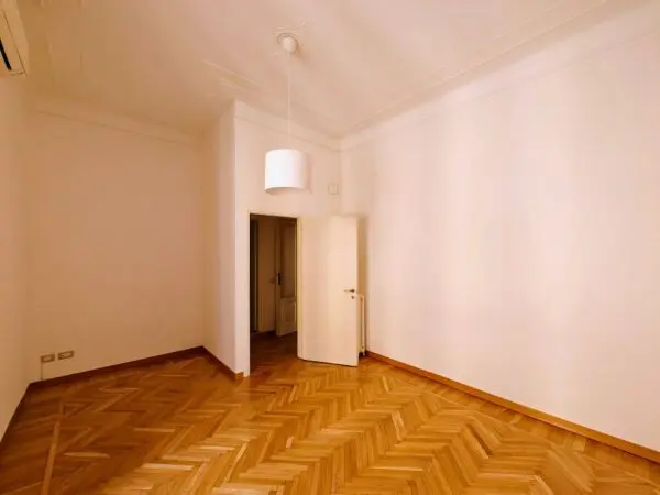 Appartamento via Spartaco 38, Milano