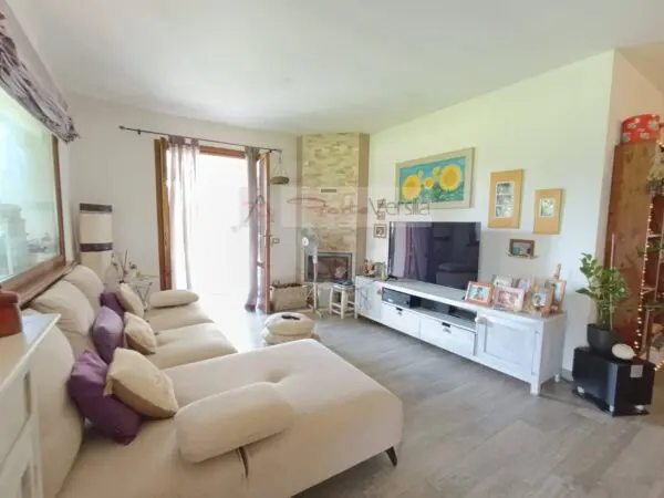 Villa via, Pietrasanta