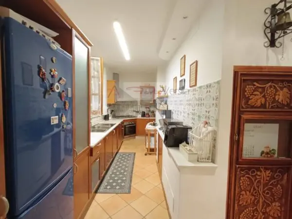 Villa via, Montignoso